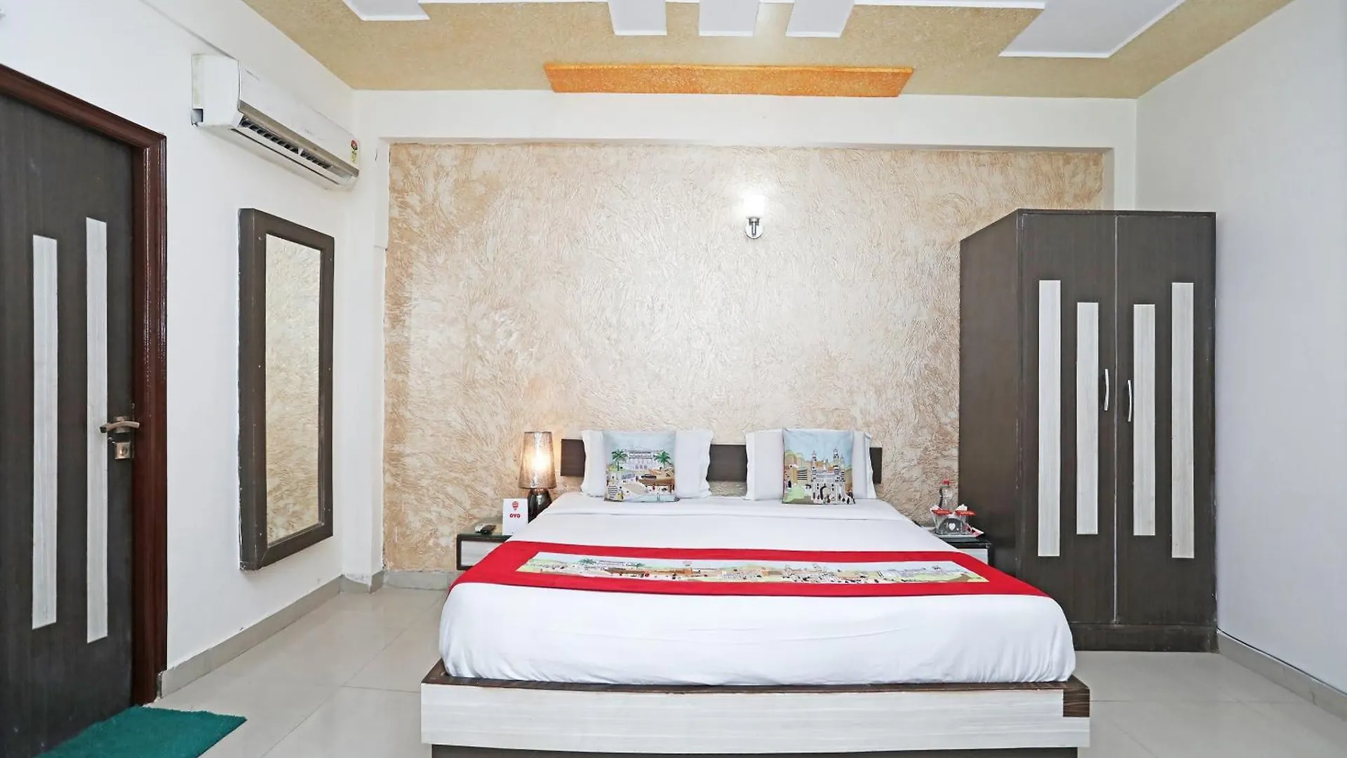 ***  Hotel O Shanti Palace Agra  India